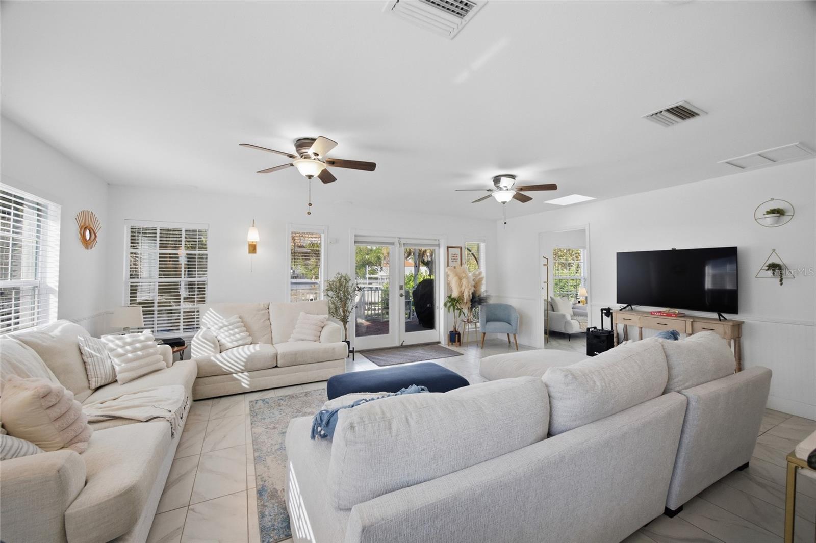 SHORE ACRES EDGEWATER SEC - Residential