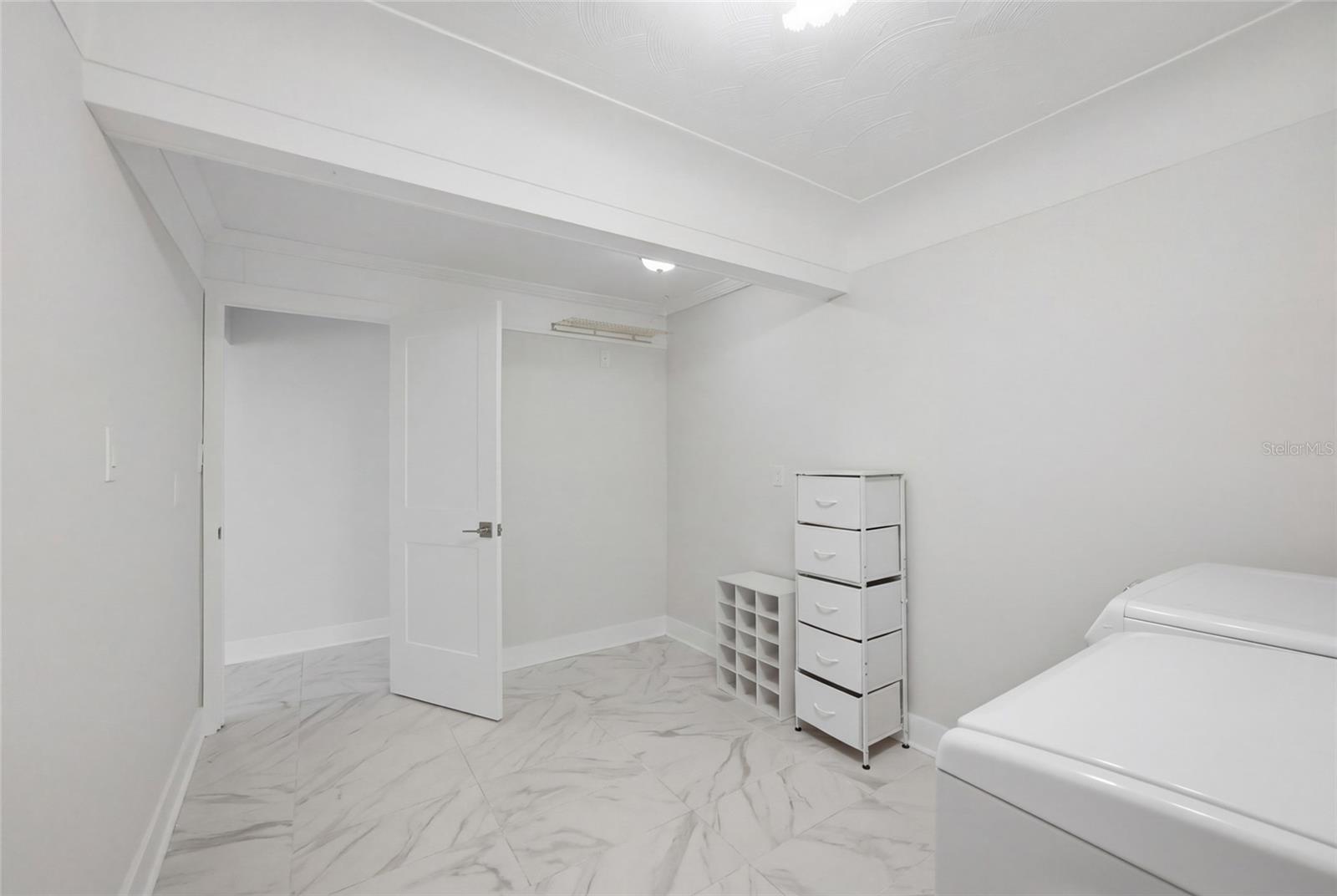 SHORE ACRES EDGEWATER SEC - Residential