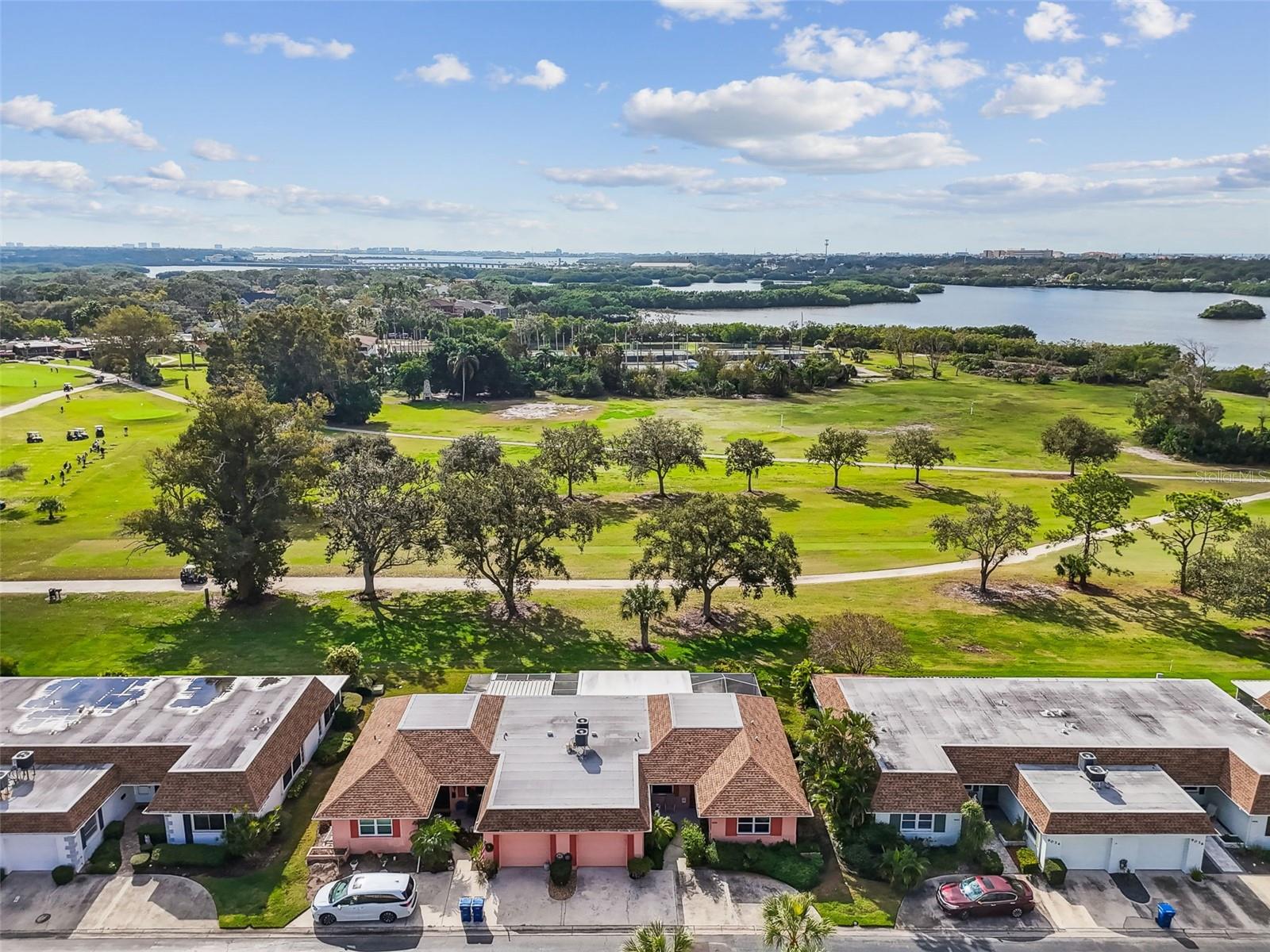 SEMINOLE-ON-THE-GREEN VILLAS - Residential