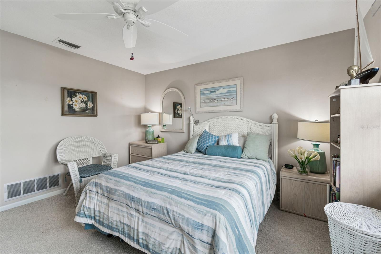 SEMINOLE-ON-THE-GREEN VILLAS - Residential