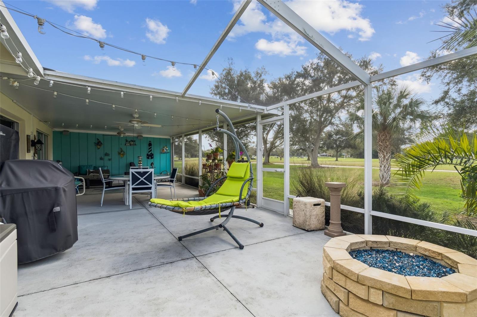 SEMINOLE-ON-THE-GREEN VILLAS - Residential