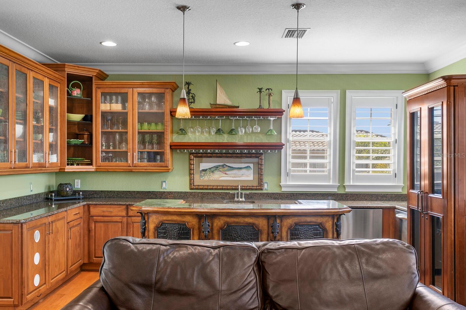 WESTSHORE YACHT CLUB PH 1 - Residential