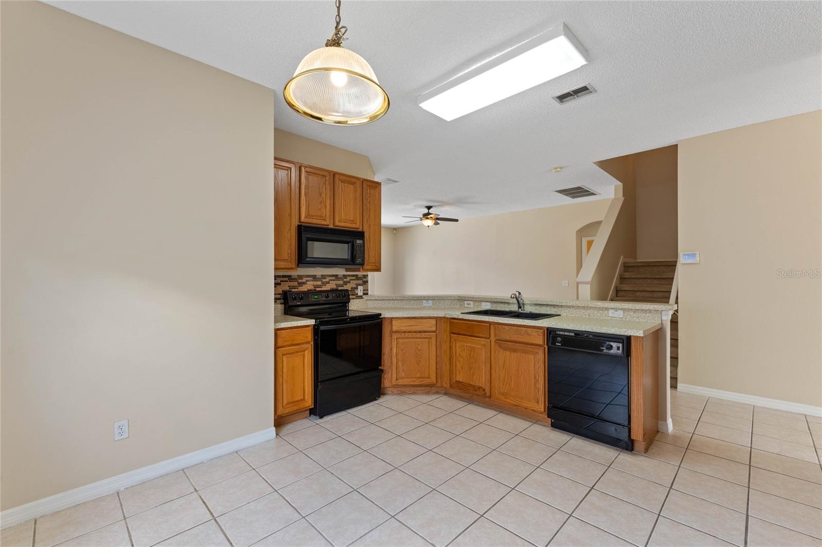 BRIDGE WATER - Residential Lease