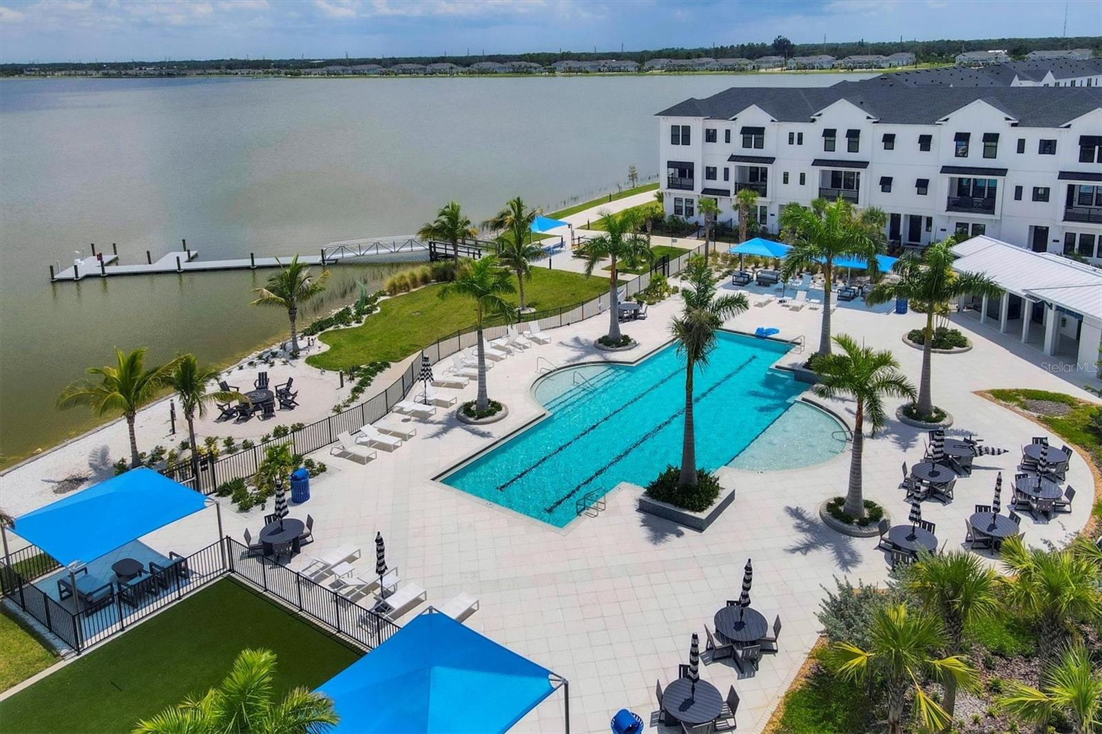 EMERALD LANDING AT WATERSIDE - Residential Lease
