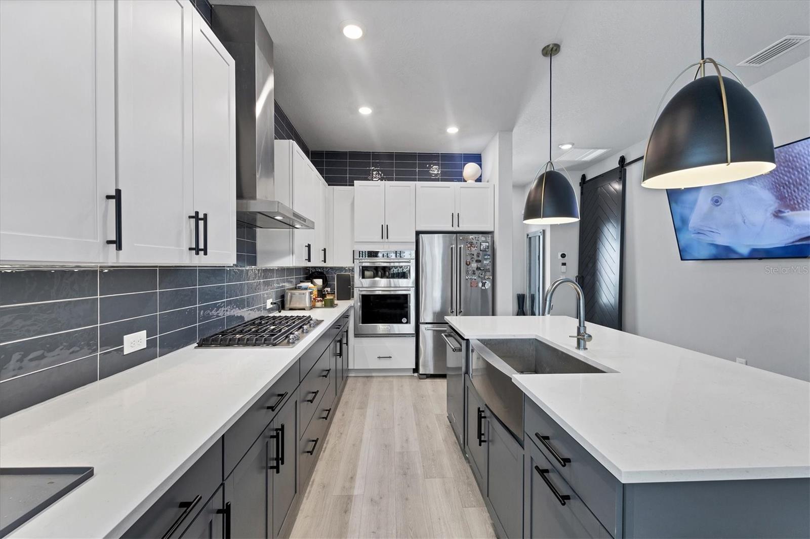 EMERALD LANDING AT WATERSIDE - Residential Lease