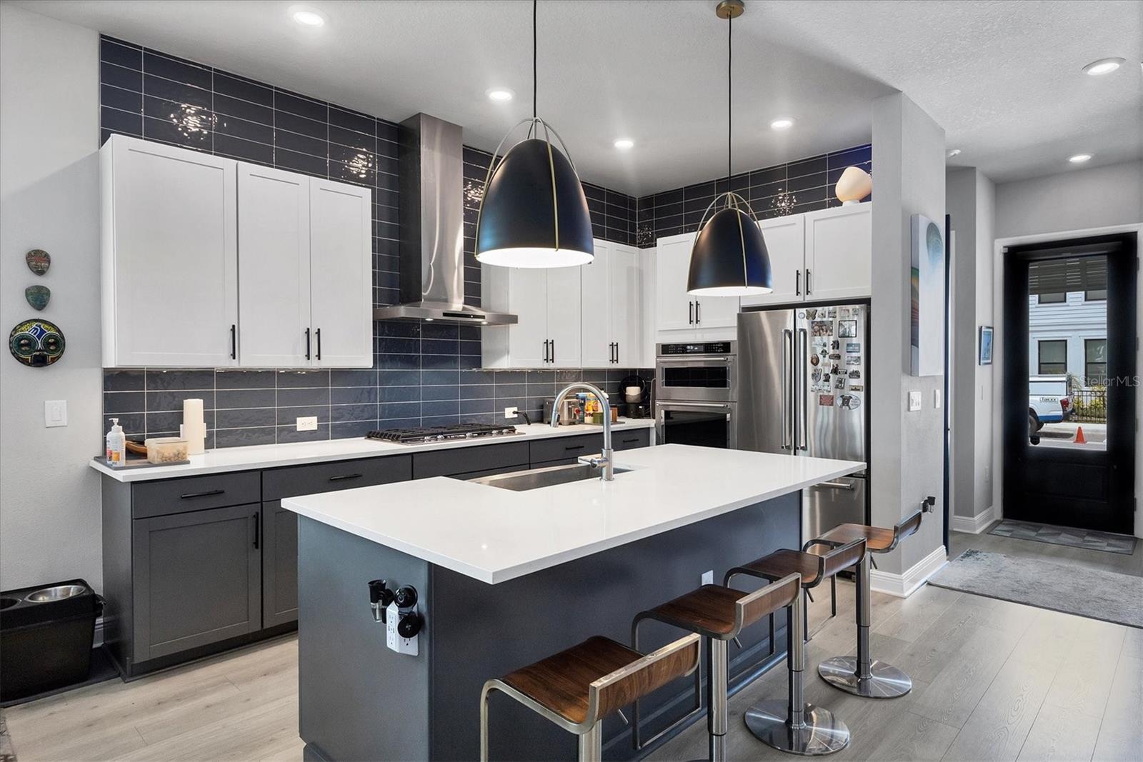 EMERALD LANDING AT WATERSIDE - Residential Lease