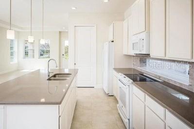 LAUREATE PK PH 1 - Residential Lease