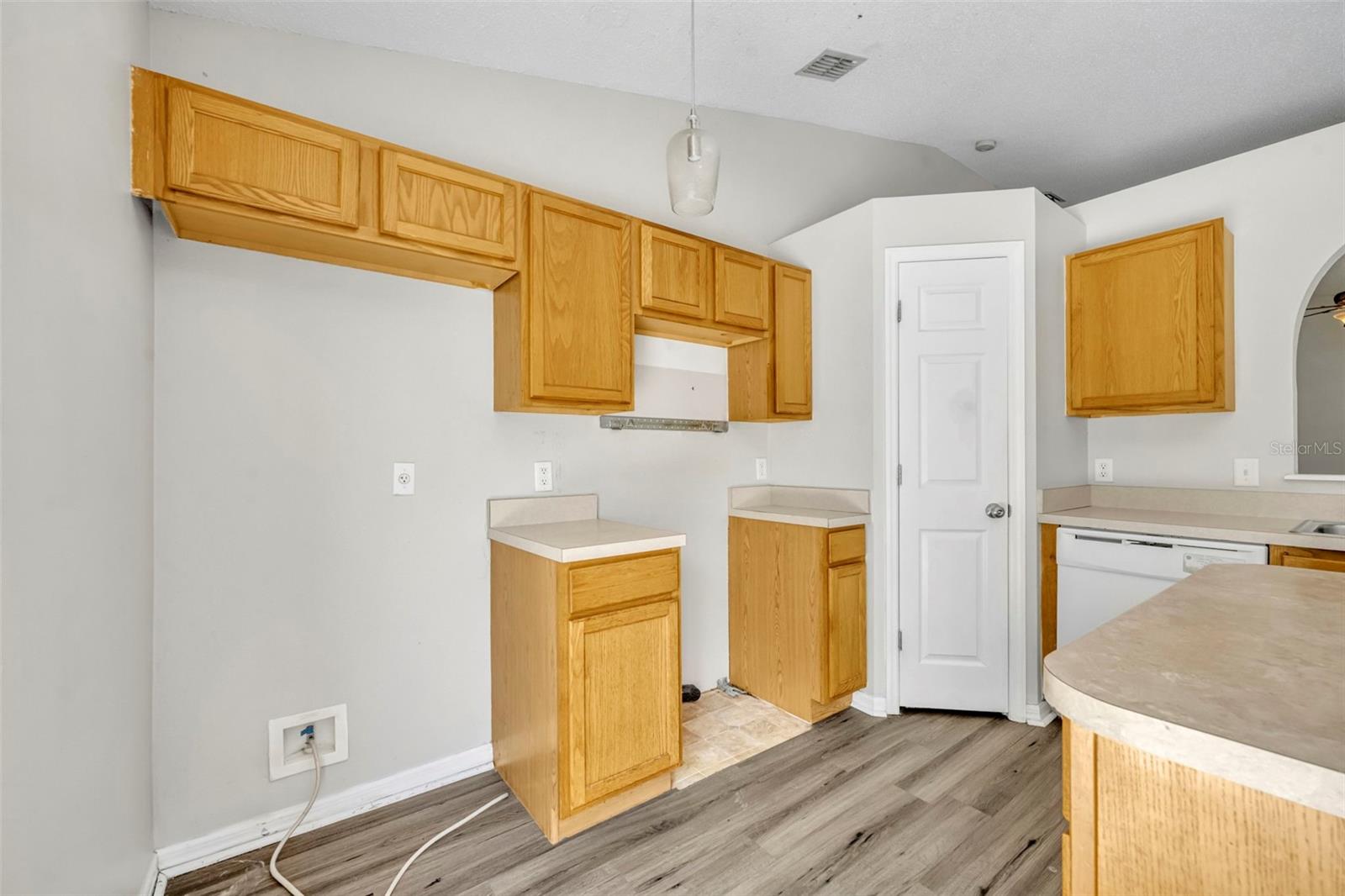 WHISPERING TRAILS PH 01 - Residential