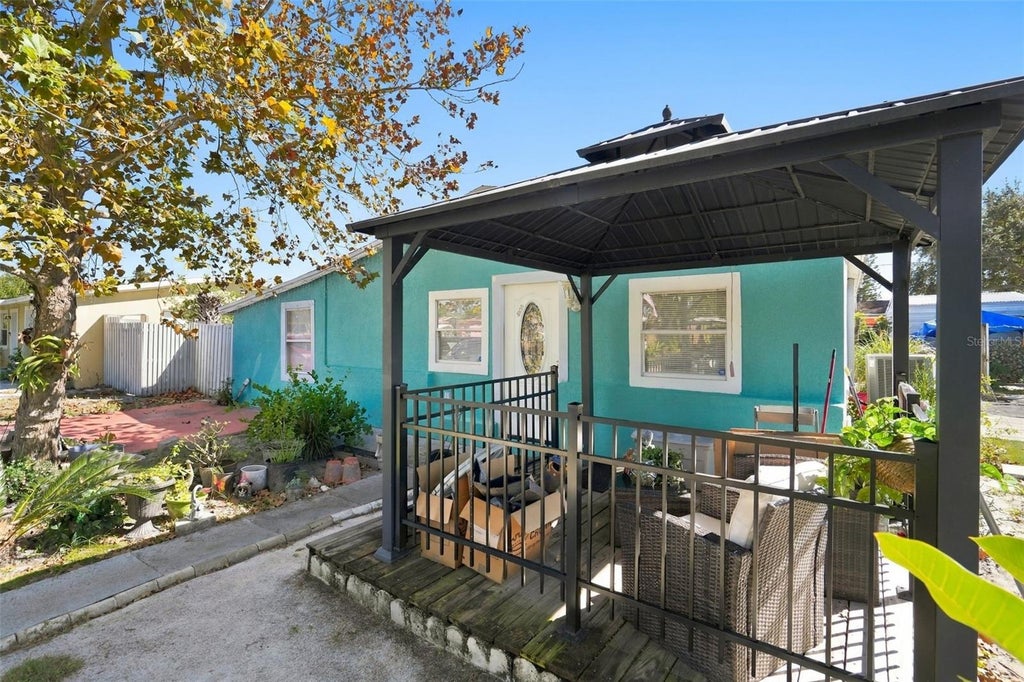 Photo of 6820 Larmon Street, Tampa, FL 33634 (MLS # TB8559008)