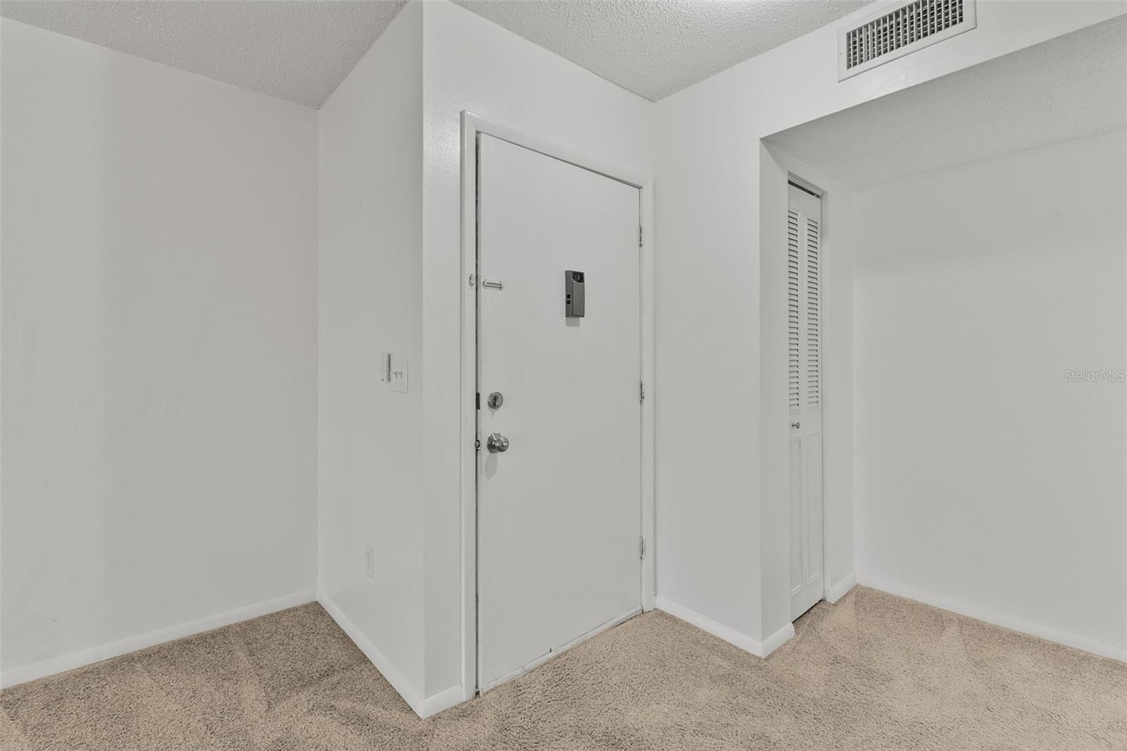 EDGEWATER MANOR - Residential