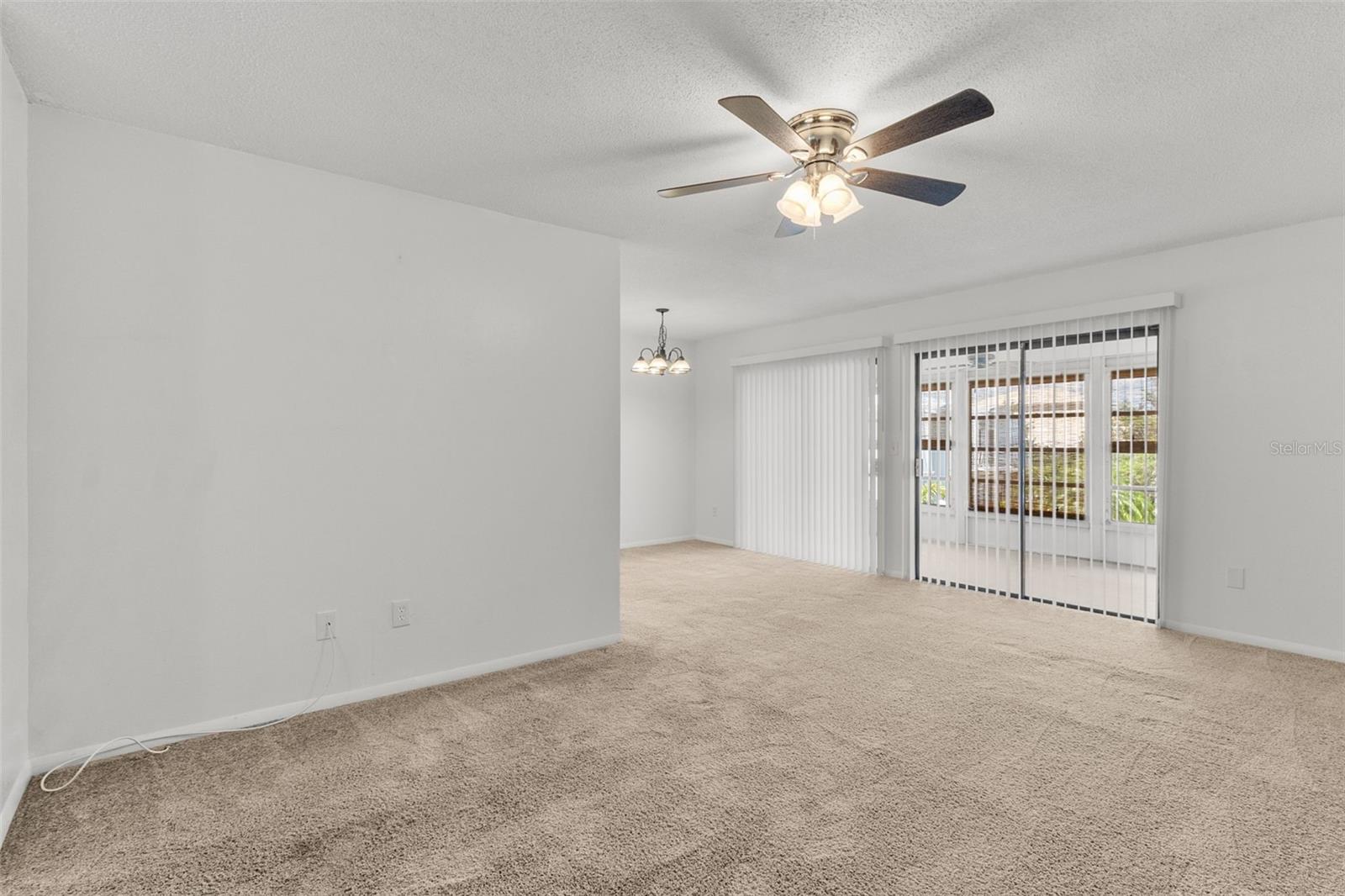 EDGEWATER MANOR - Residential