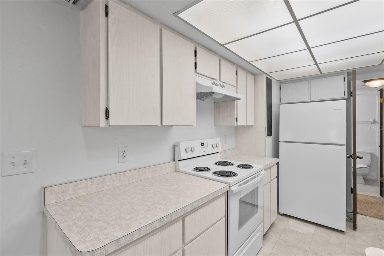 EDGEWATER MANOR - Residential