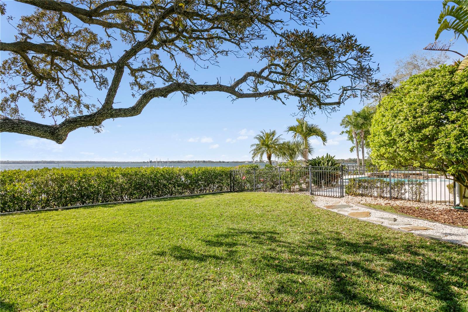 COUNTRY CLUB ADD TO OLDSMAR REV - Residential