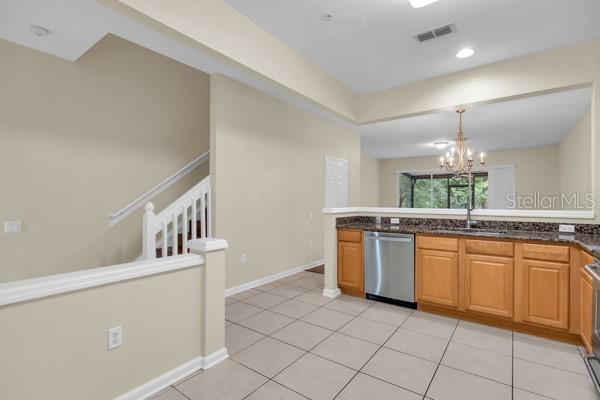 VISTAS/PHILLIPS COMMONS - Residential