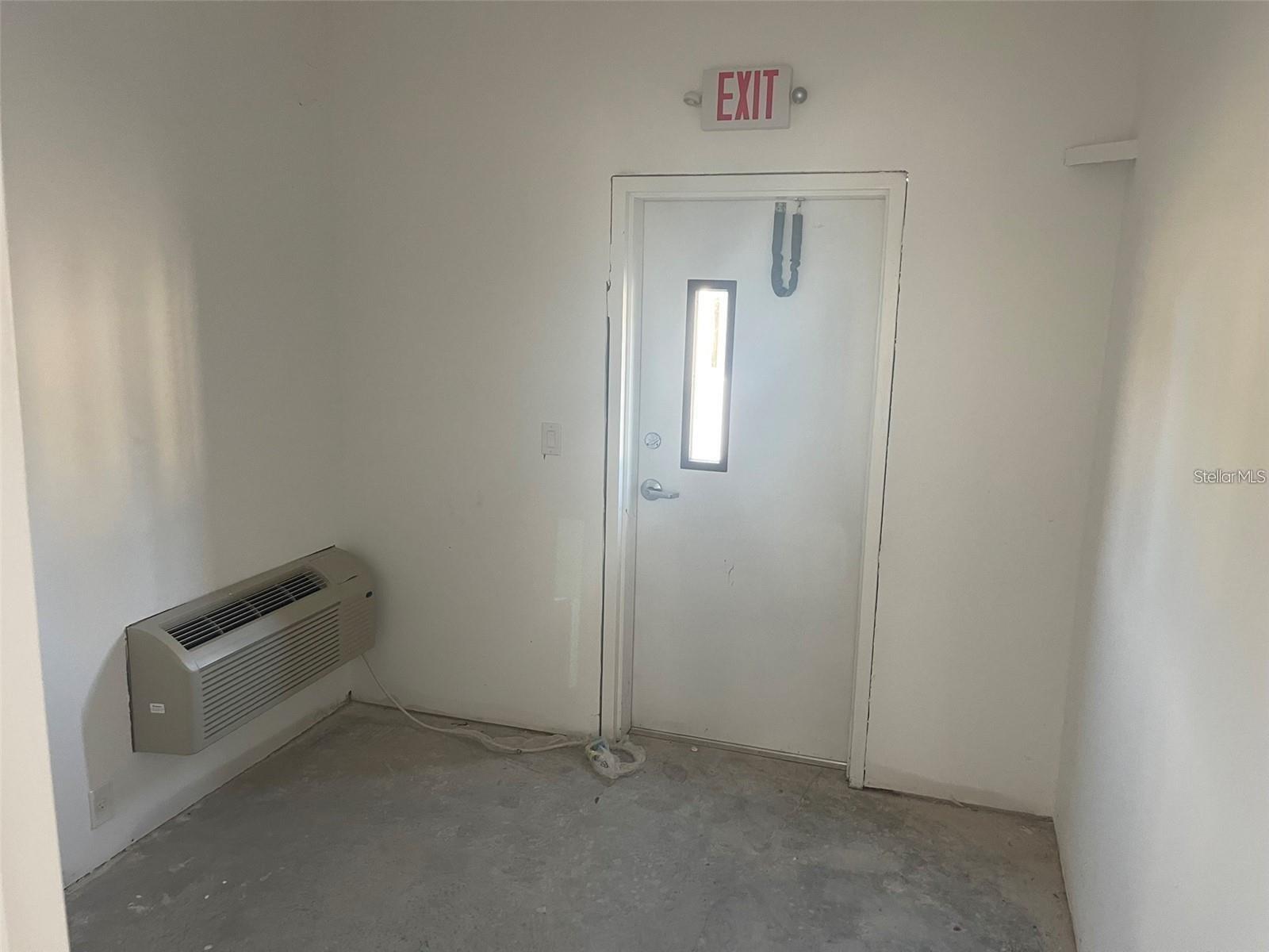 NORTH POINT PROFESSIONAL CENT - Commercial Lease