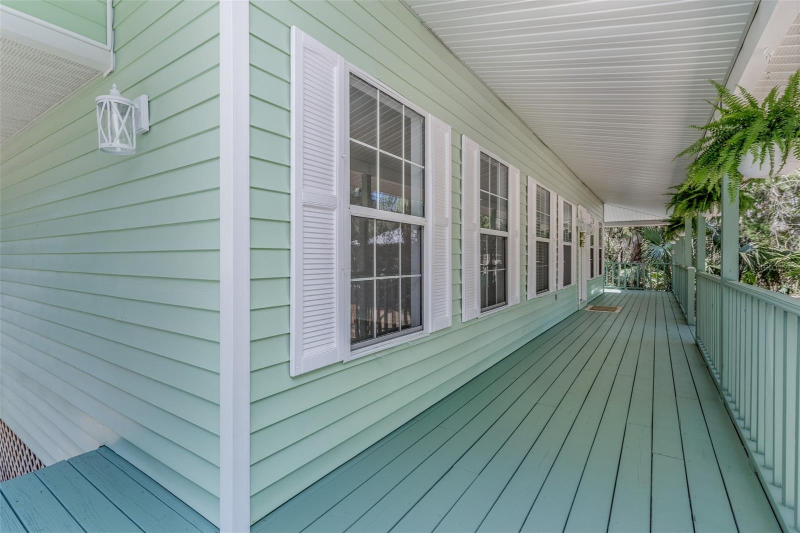 COUNTRY OAKS - Residential