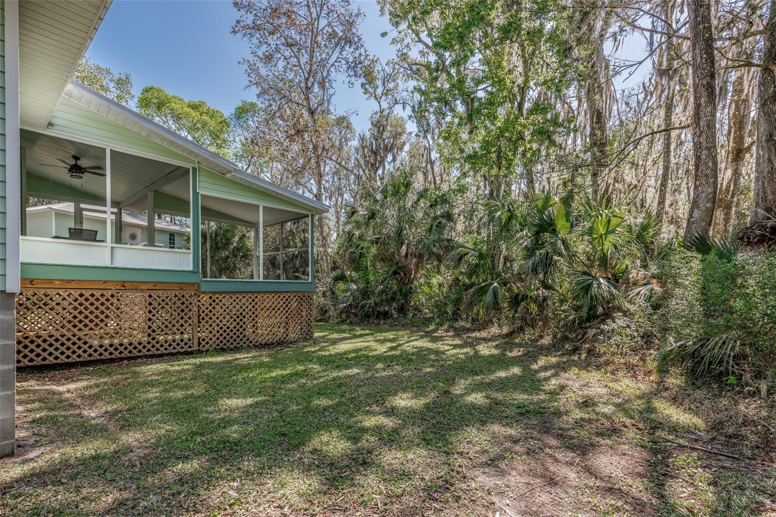 COUNTRY OAKS - Residential