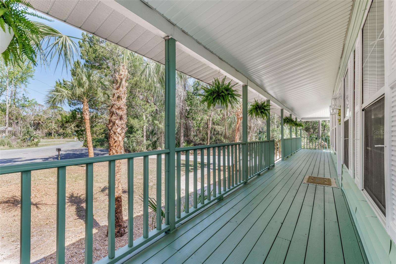 COUNTRY OAKS - Residential