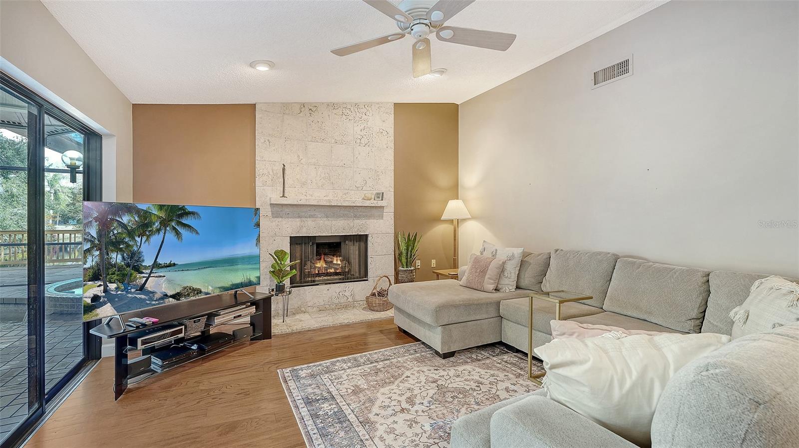 CENTER GATE ESTATES PH 01B - Residential