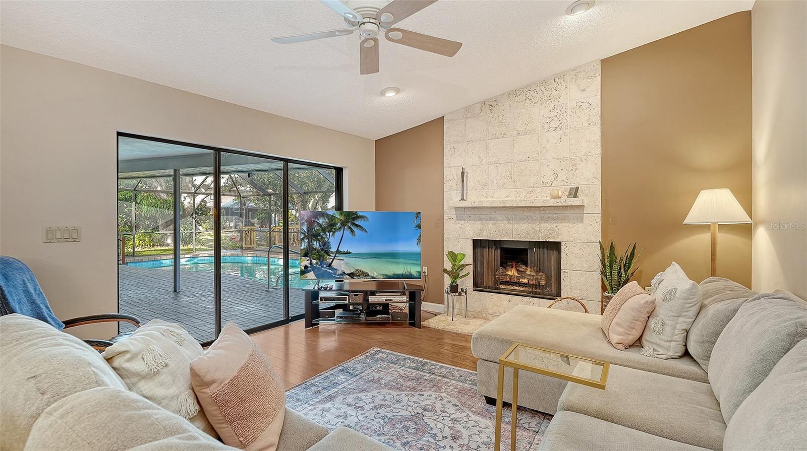 CENTER GATE ESTATES PH 01B - Residential