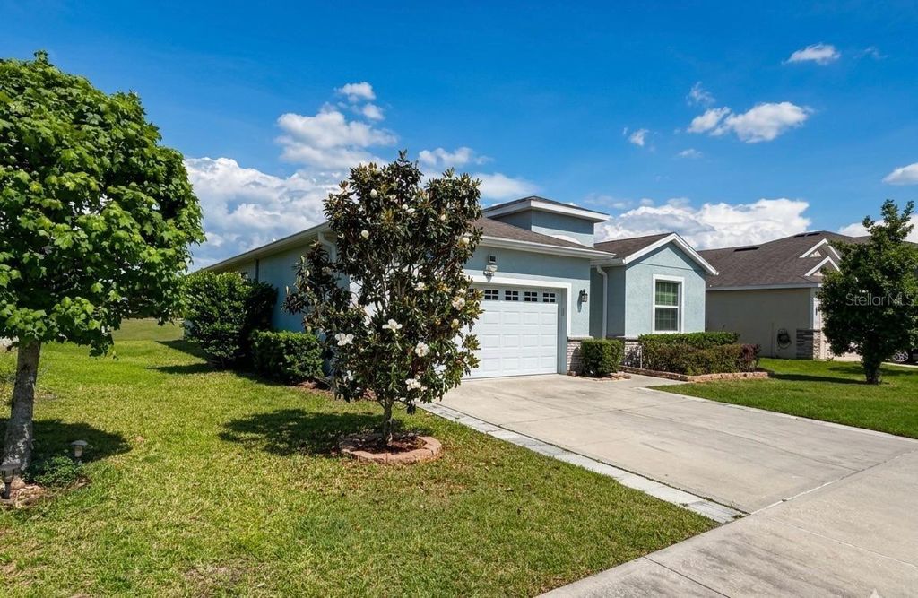 Photo of 5703 SW 50th Avenue, Ocala, FL 34474 (MLS # OM723558)