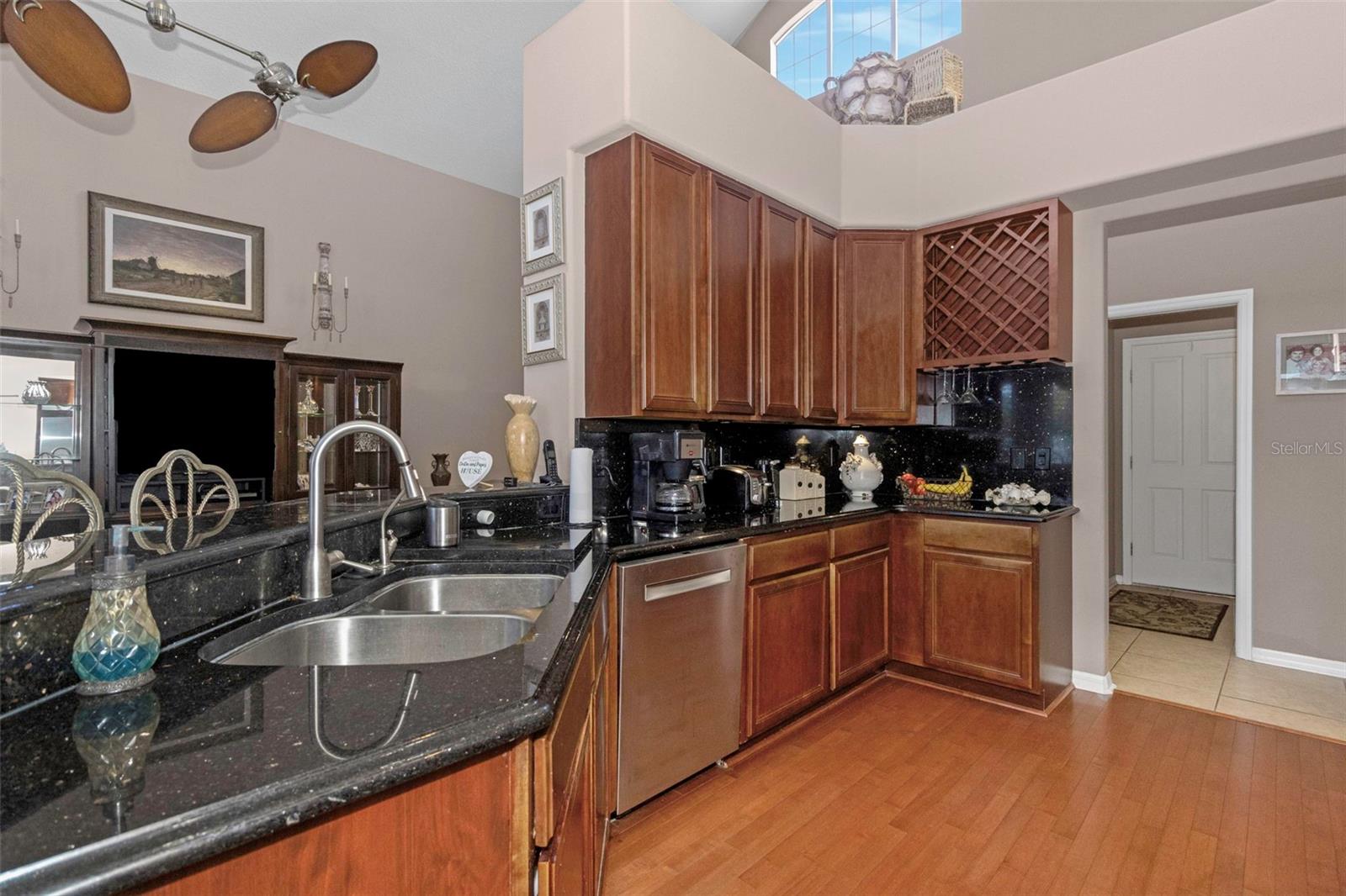 THOUSAND OAKS PH 02 03 04 05 - Residential