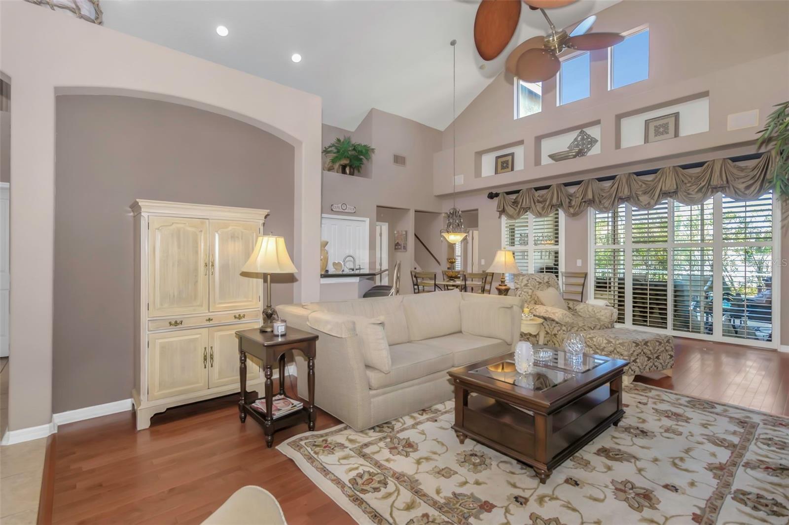 THOUSAND OAKS PH 02 03 04 05 - Residential