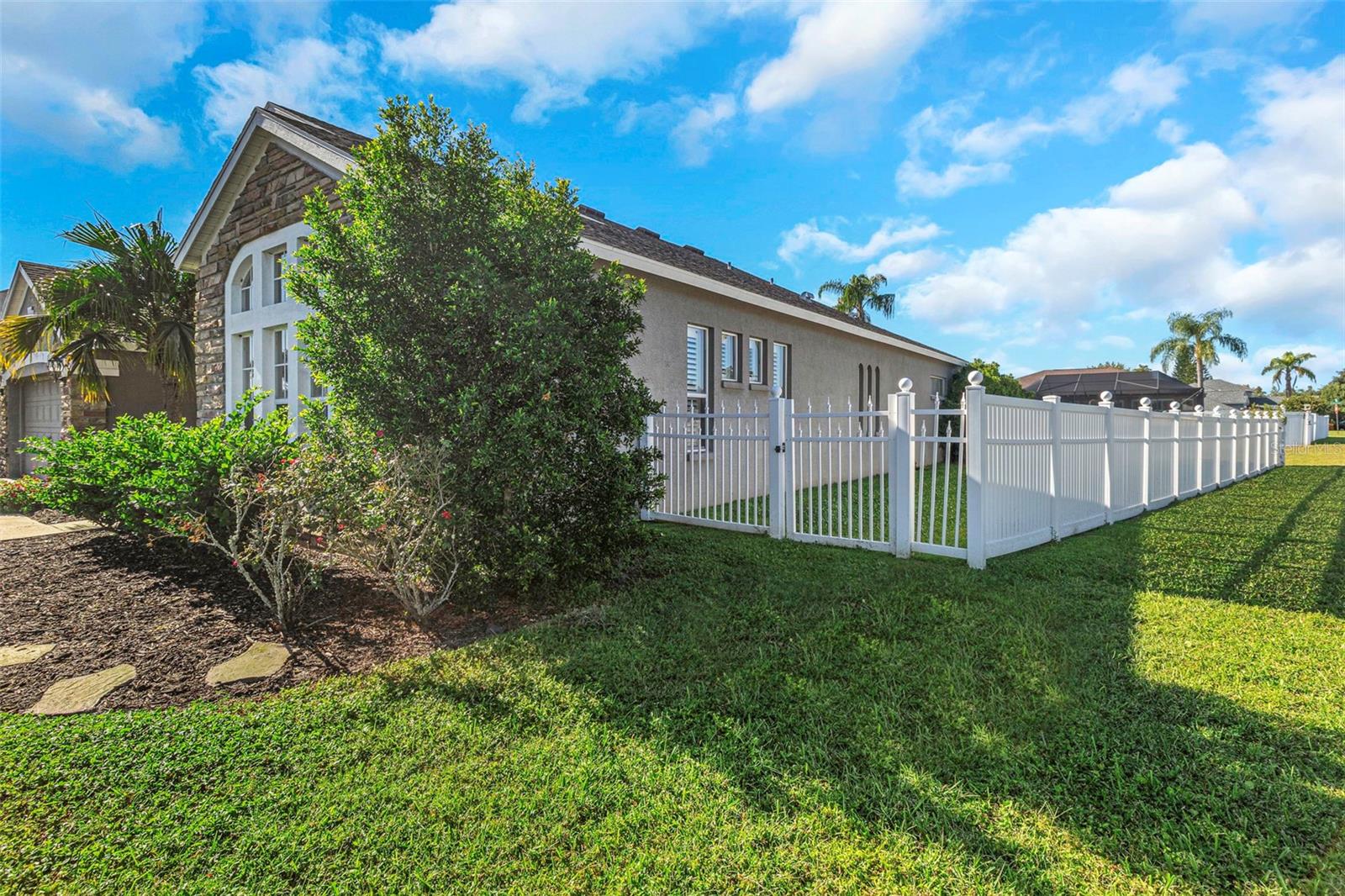 THOUSAND OAKS PH 02 03 04 05 - Residential