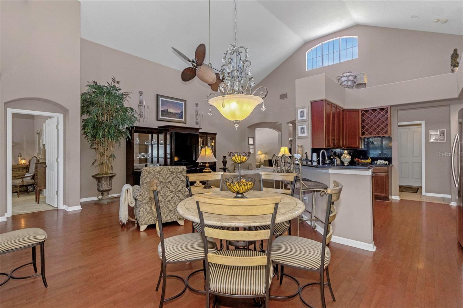 THOUSAND OAKS PH 02 03 04 05 - Residential