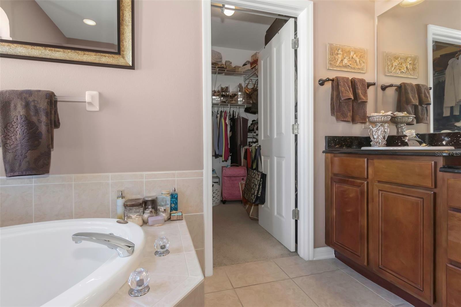 THOUSAND OAKS PH 02 03 04 05 - Residential