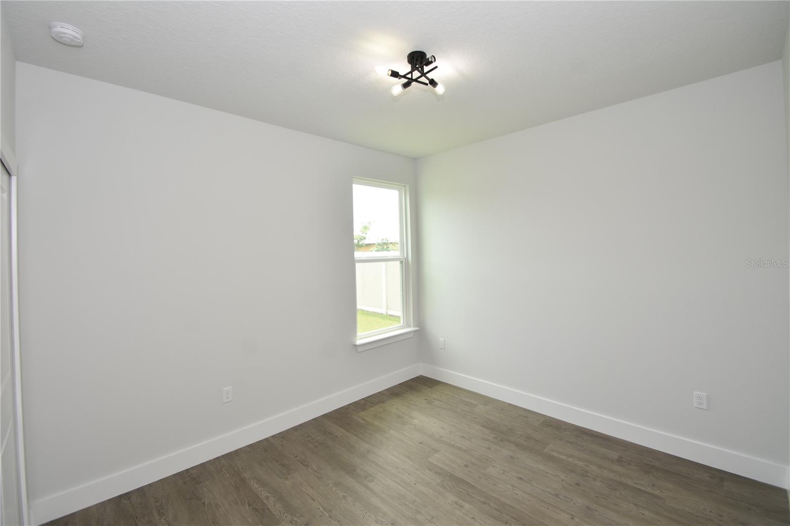 PINE LAKES - Residential Lease