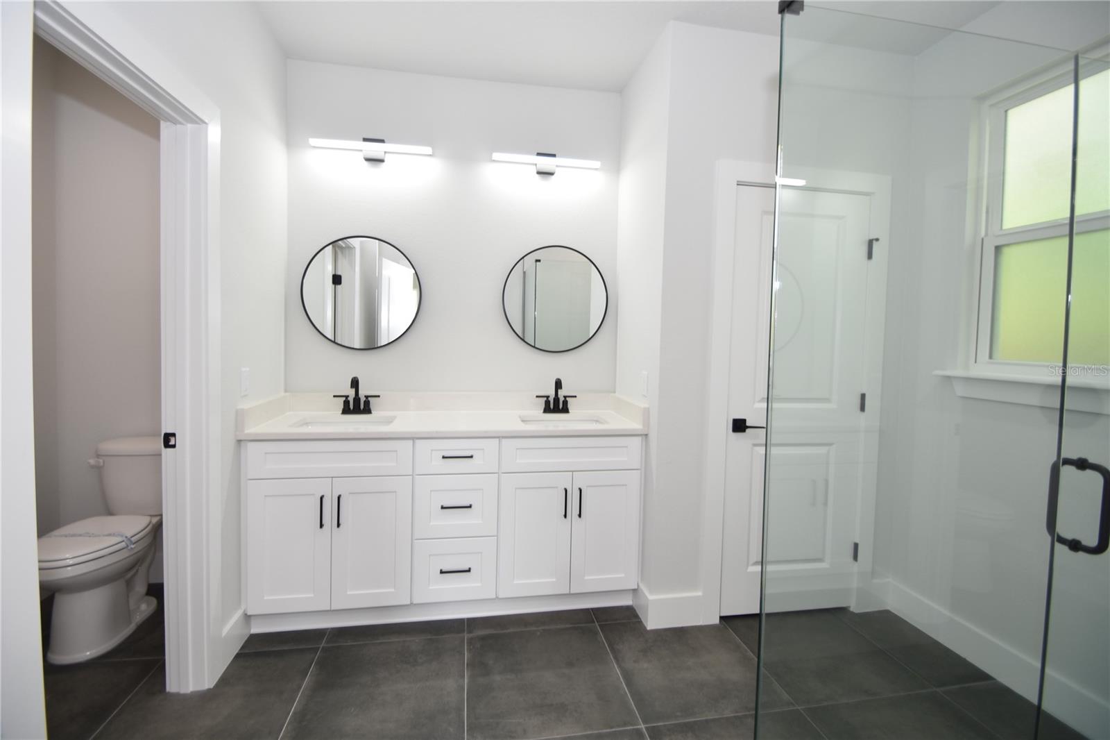 PINE LAKES - Residential Lease