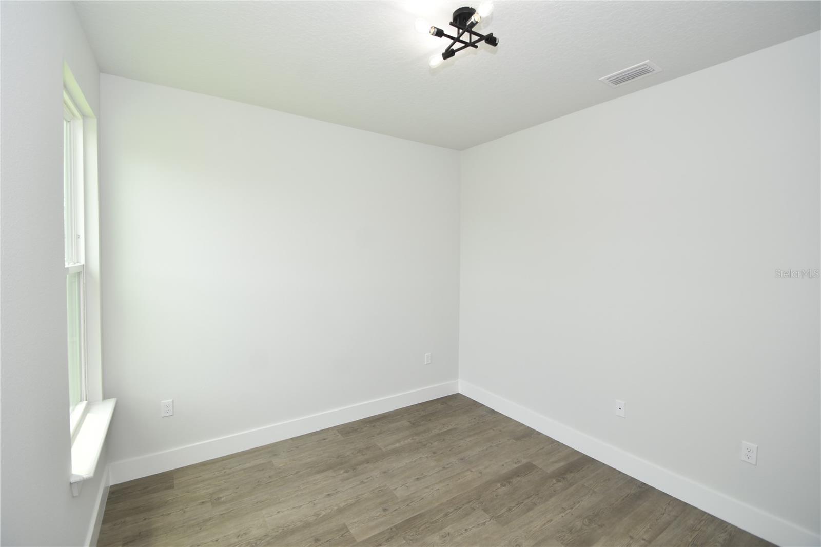 PINE LAKES - Residential Lease