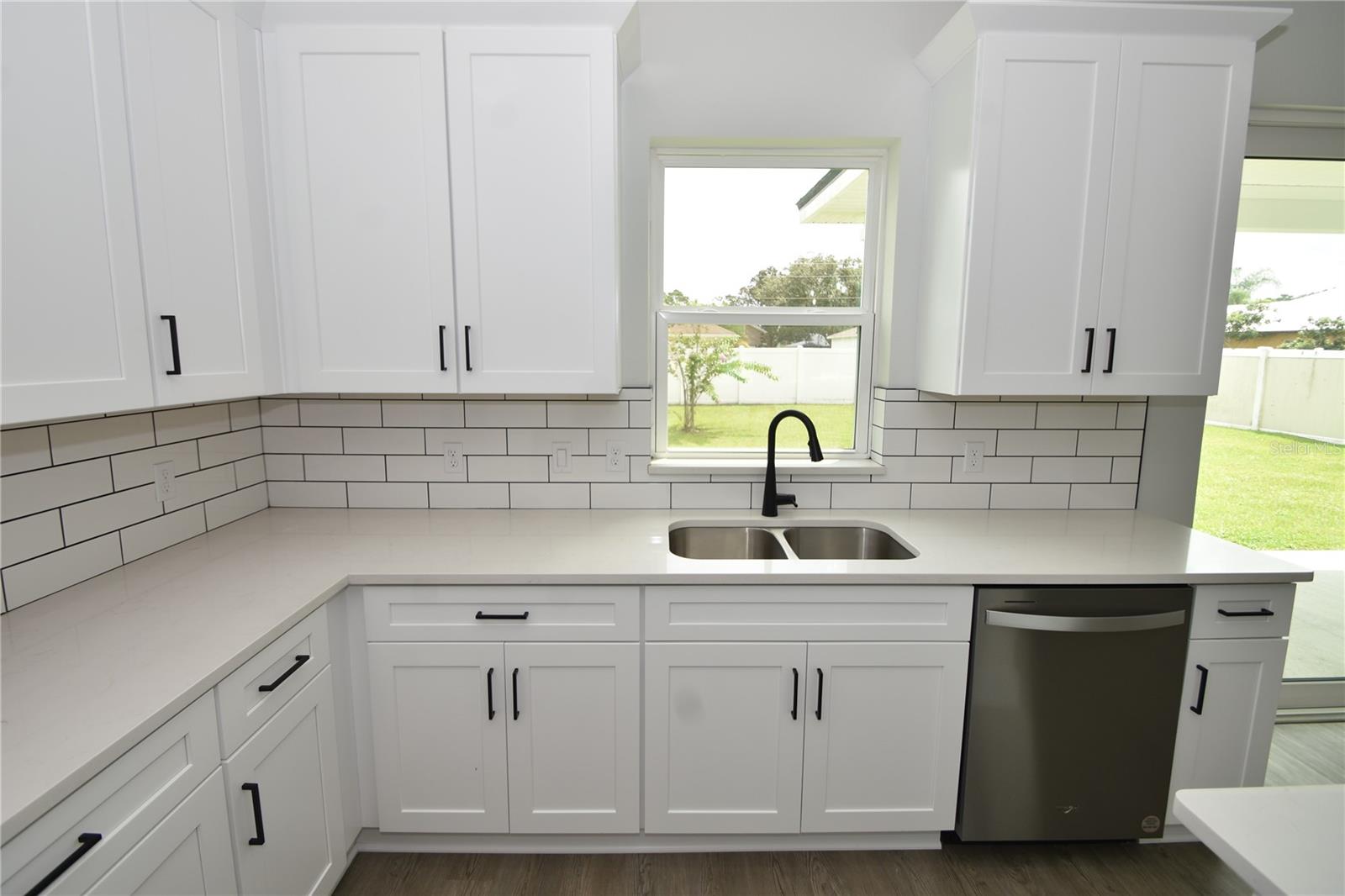 PINE LAKES - Residential Lease