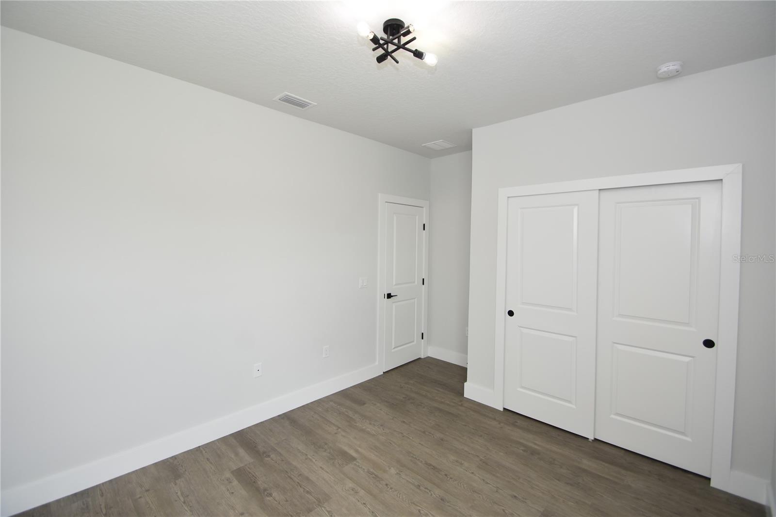 PINE LAKES - Residential Lease