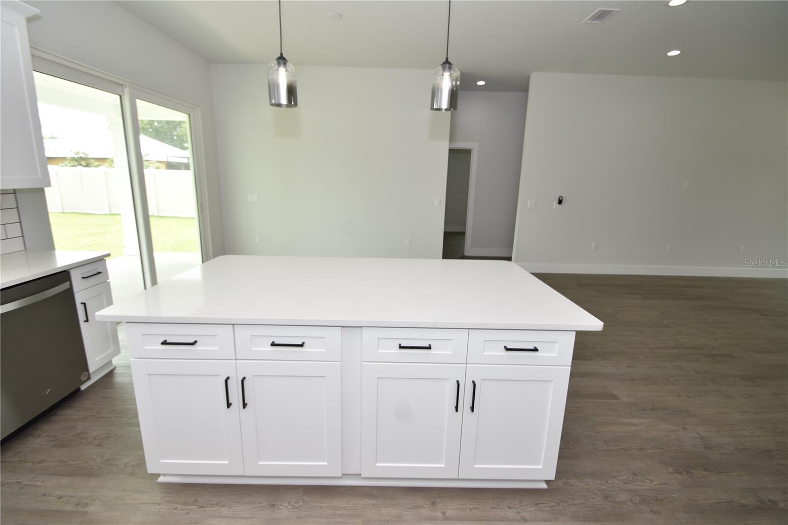 PINE LAKES - Residential Lease
