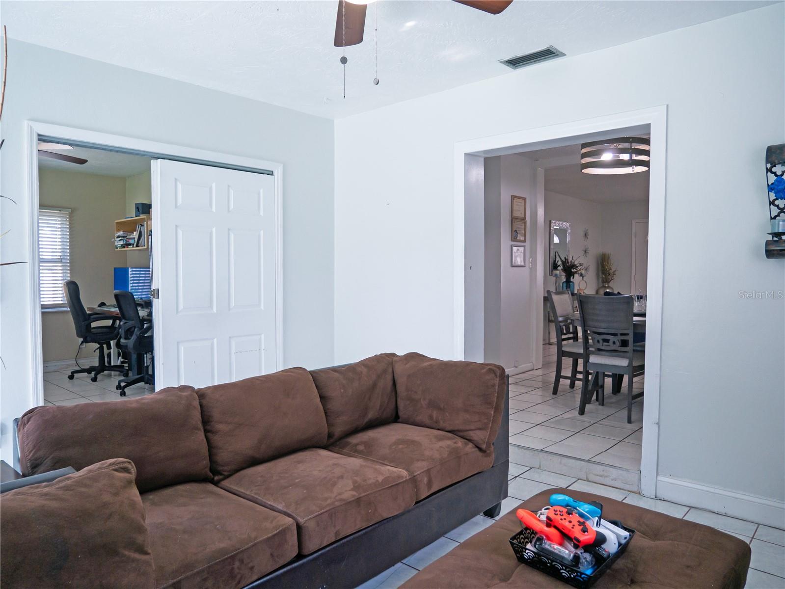 TWIN LAKES MNR - Residential