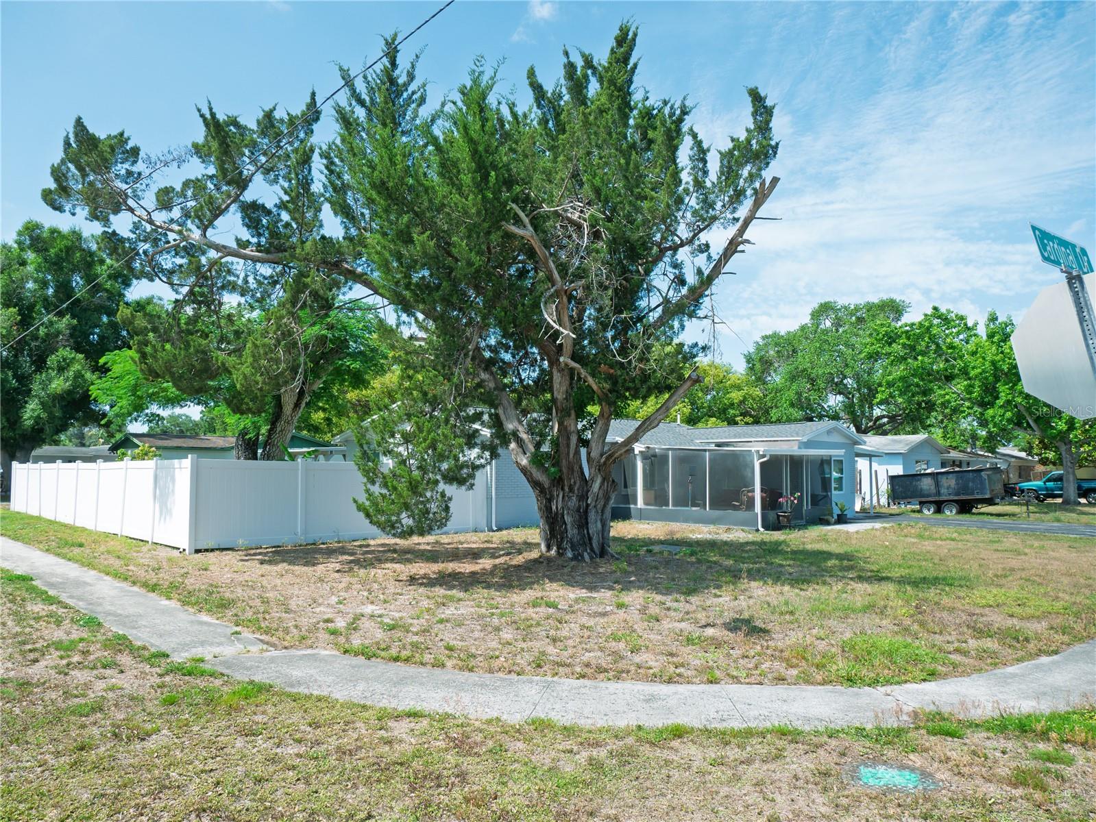 TWIN LAKES MNR - Residential