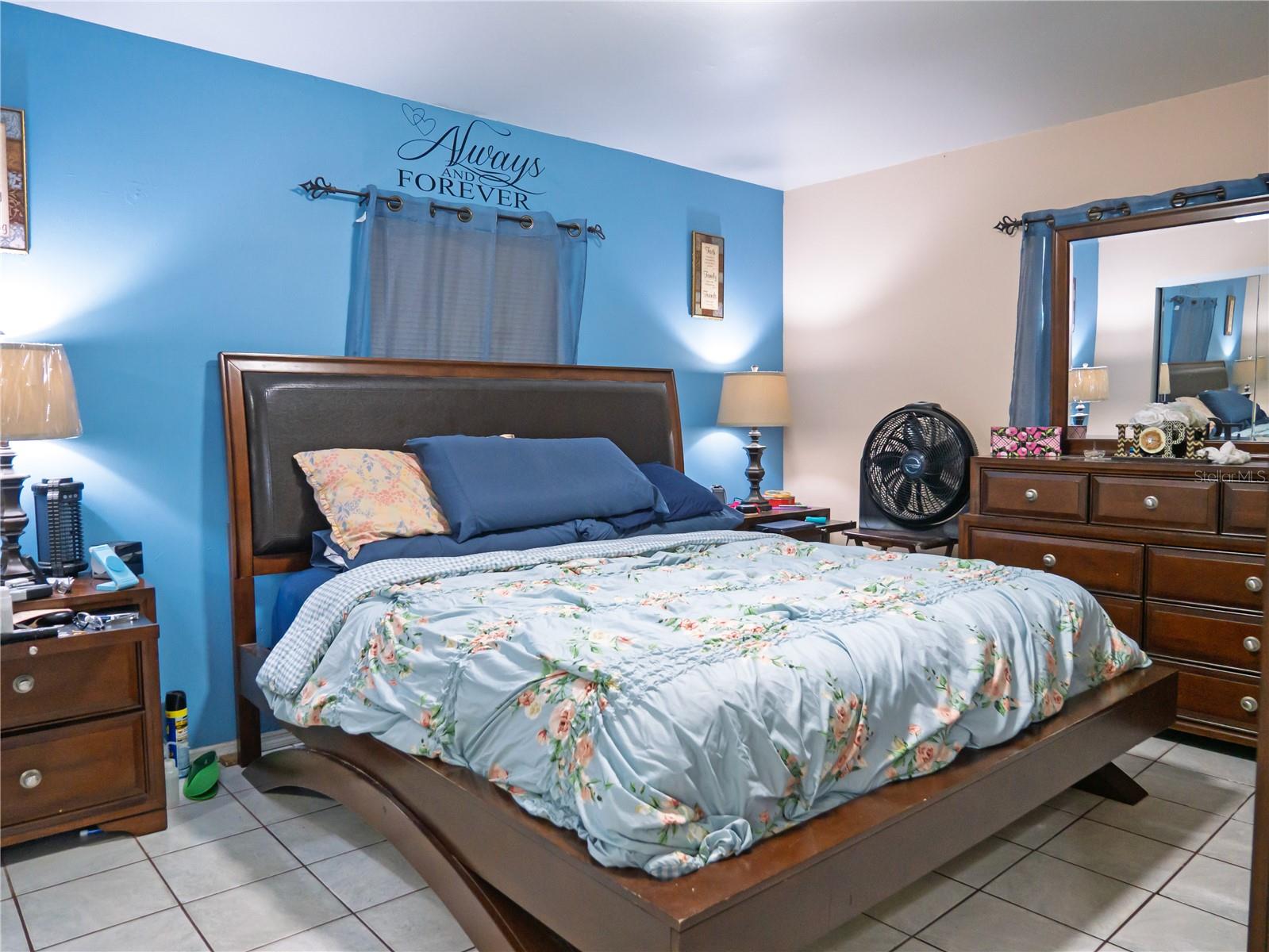 TWIN LAKES MNR - Residential