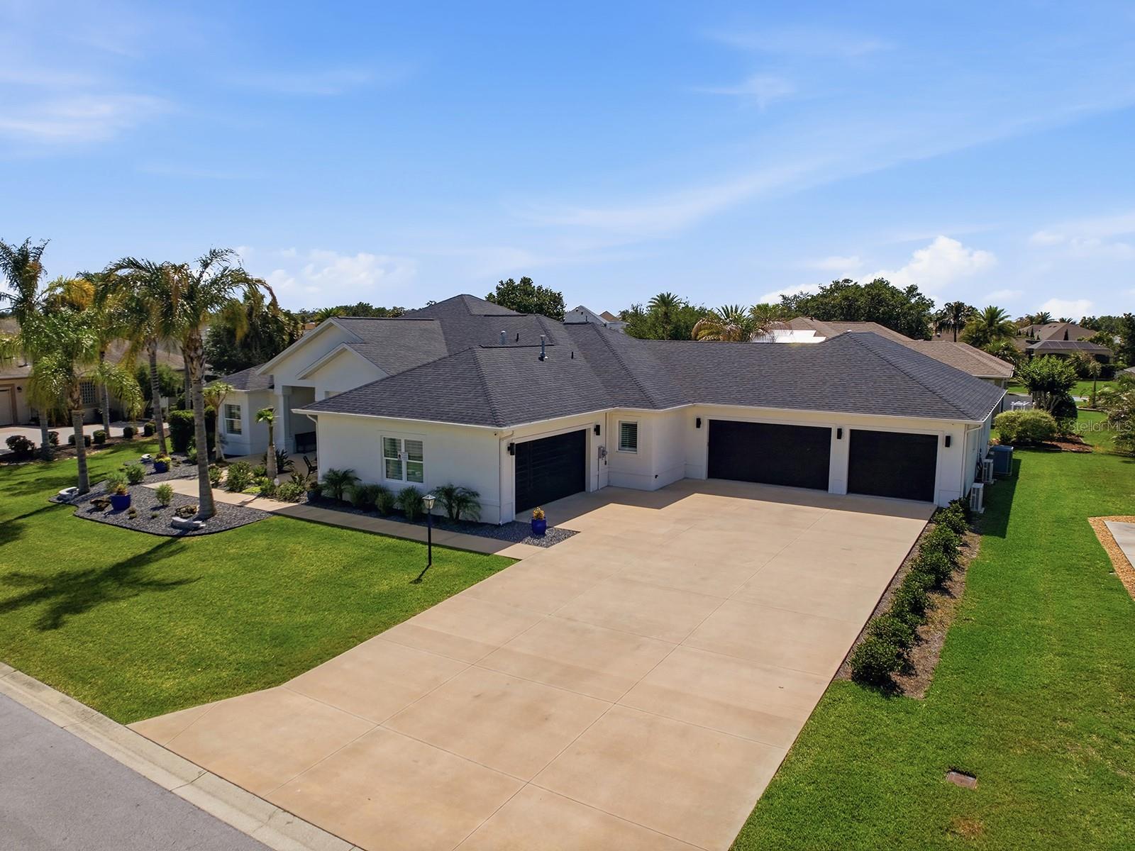 858 PINCKNEY LANE