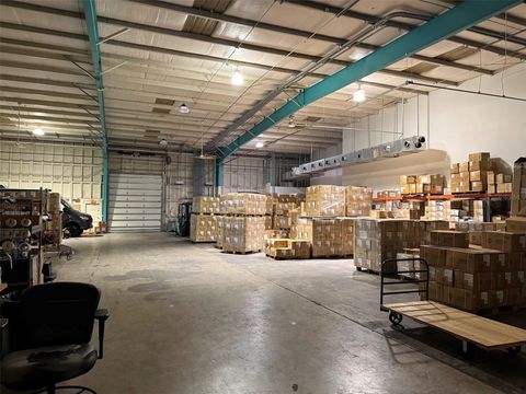 Tiny photo for 4547 NW 44th Avenue, Ocala, FL 34482 (MLS # OM712615)