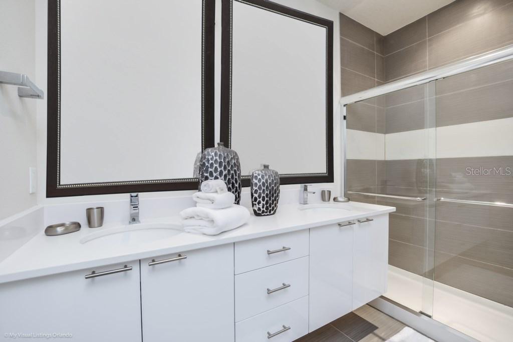 RETREAT AT SILVER CREEK SUB - Residential