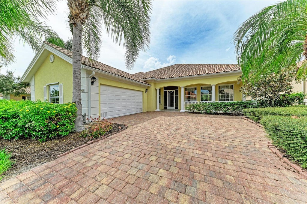 Photo of 13485 Bastiano Street, Venice, FL 34293 (MLS # A4708066)