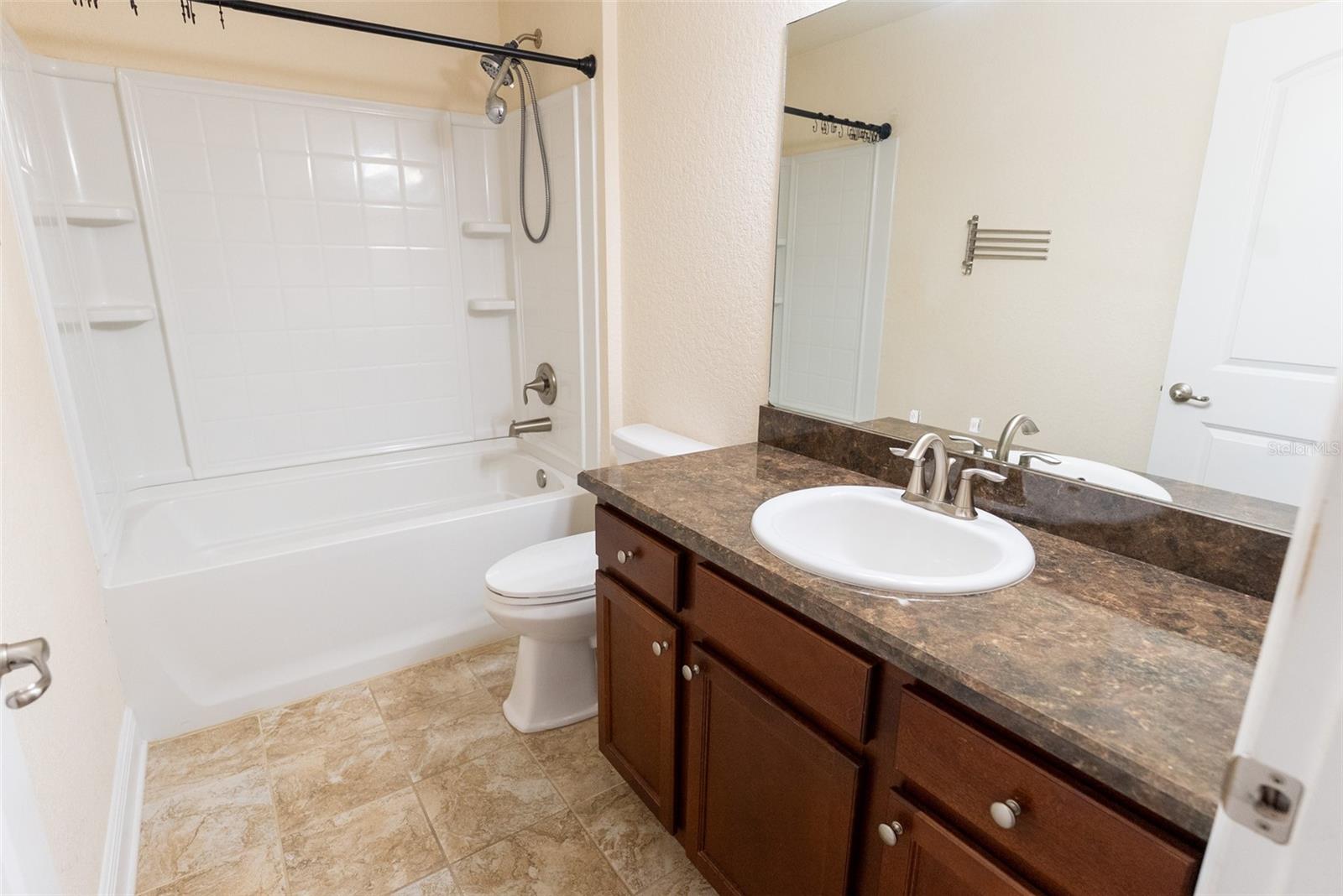 COBBLESTONE NORTH - Residential