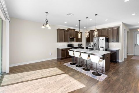 A home in DELAND