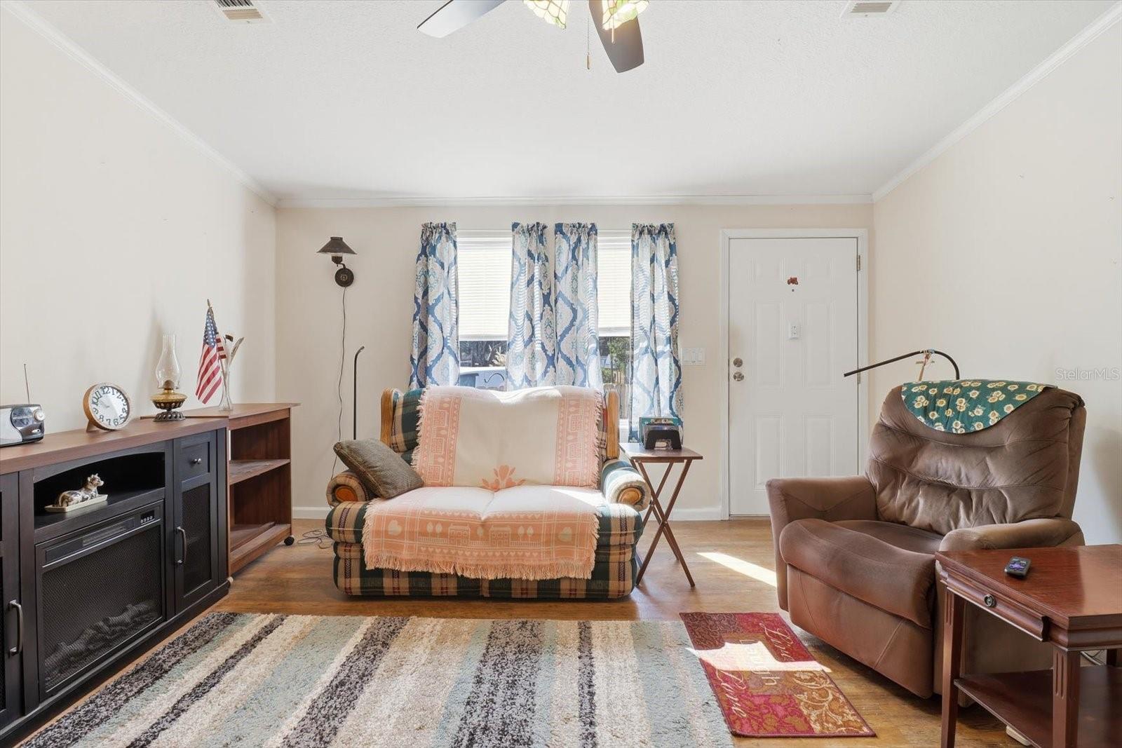 APACHE SHORES UNIT 11 - Residential