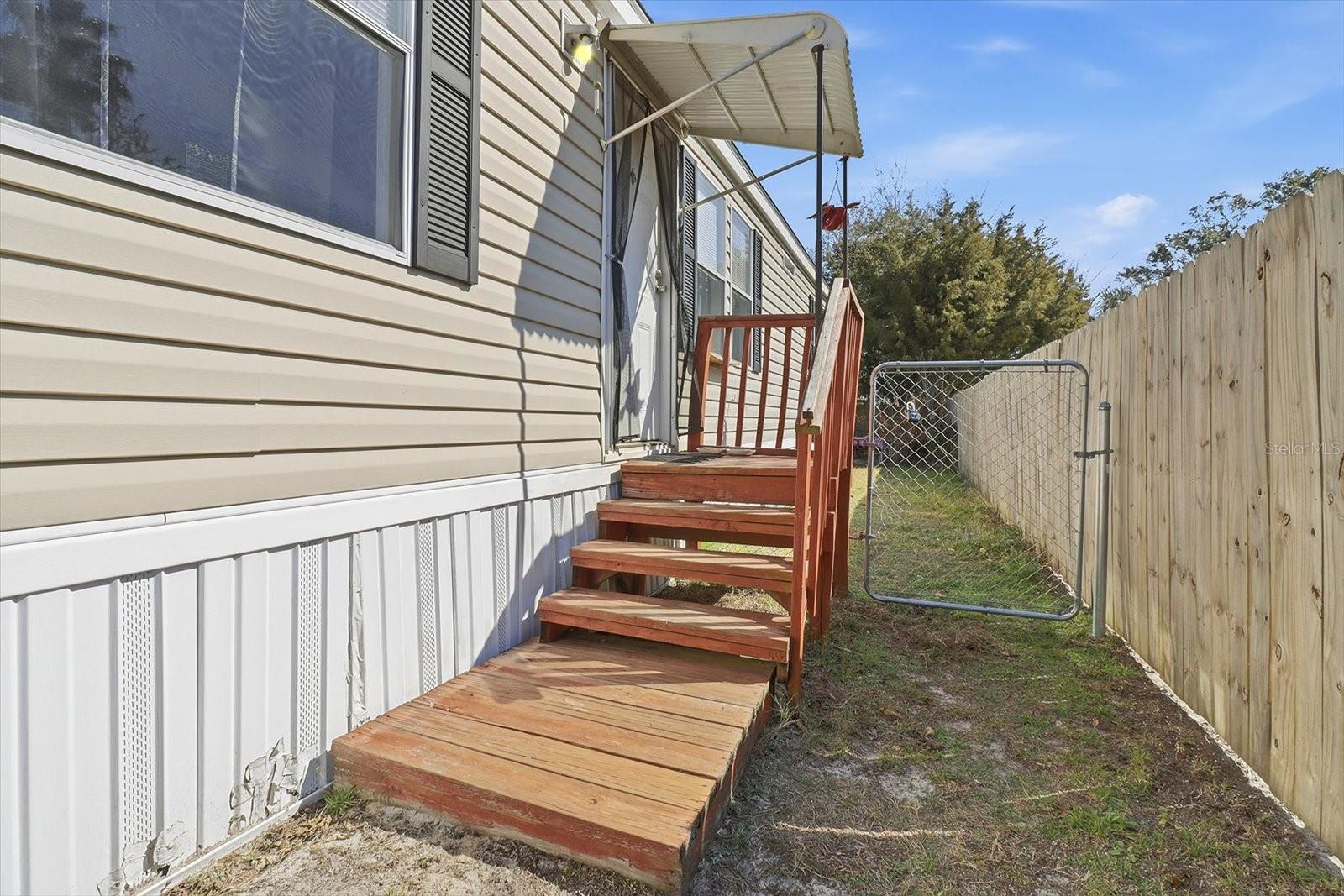 APACHE SHORES UNIT 11 - Residential