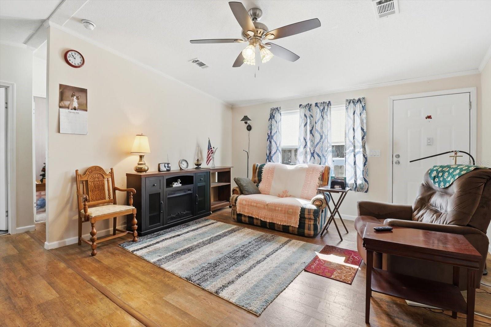 APACHE SHORES UNIT 11 - Residential