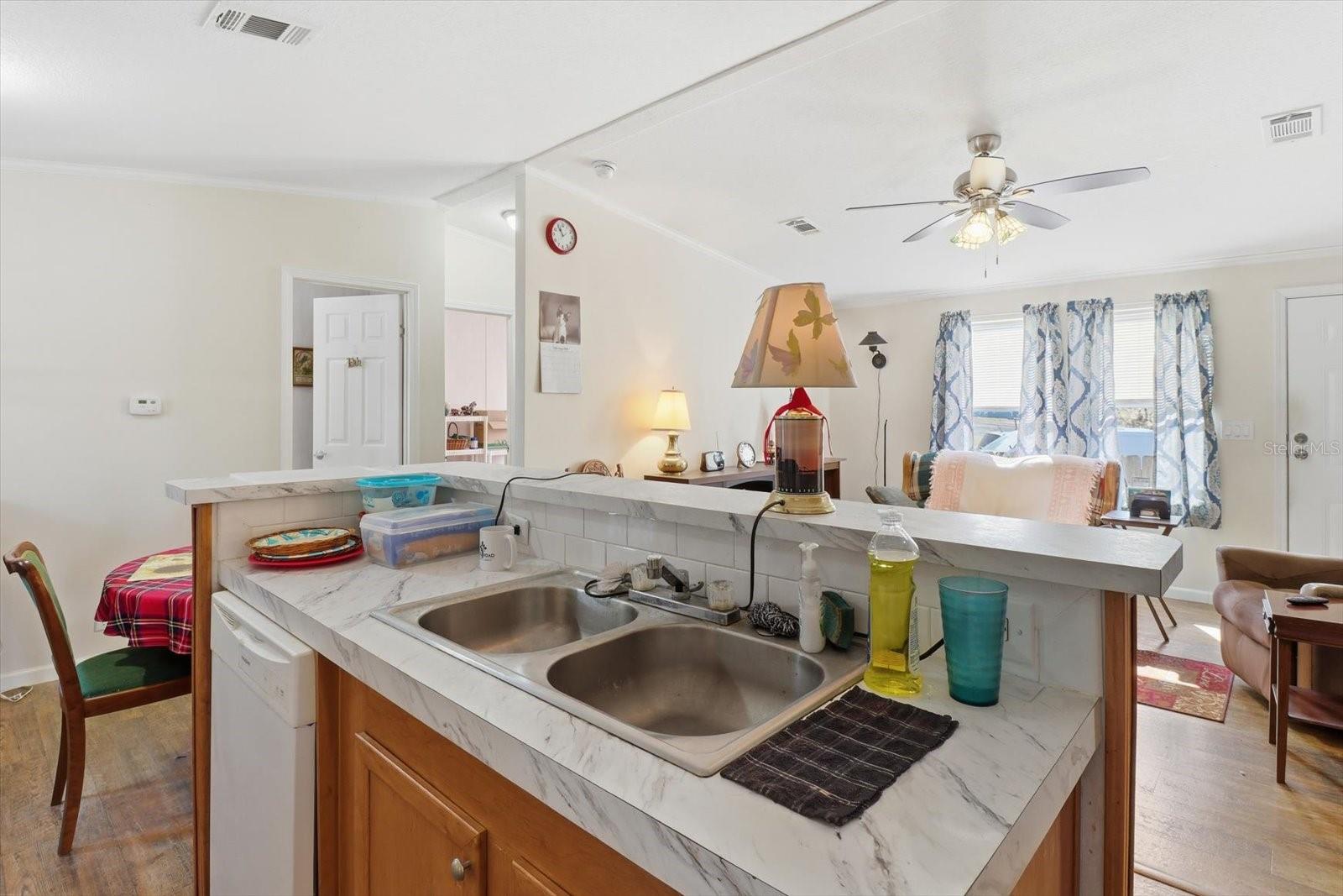 APACHE SHORES UNIT 11 - Residential