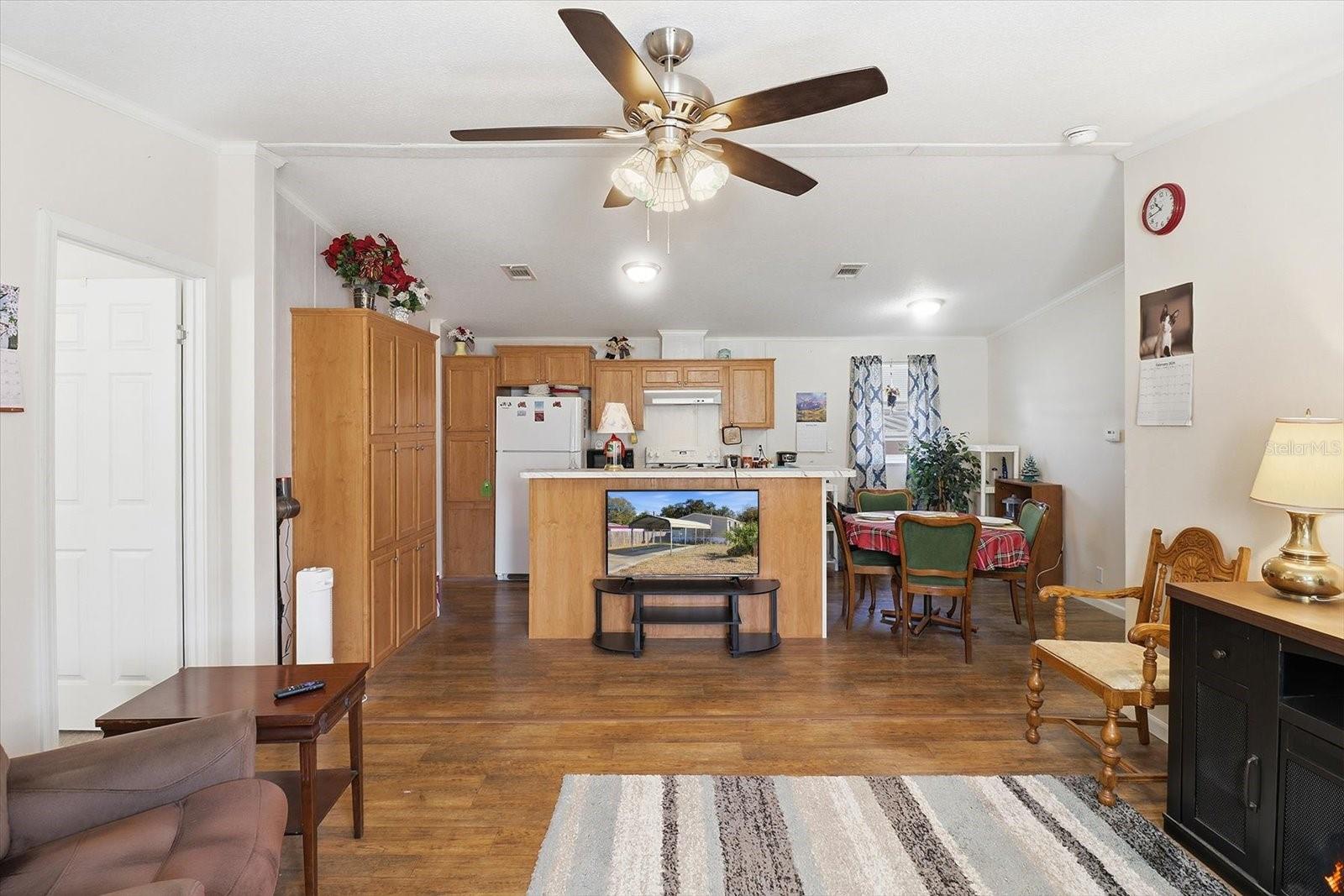 APACHE SHORES UNIT 11 - Residential